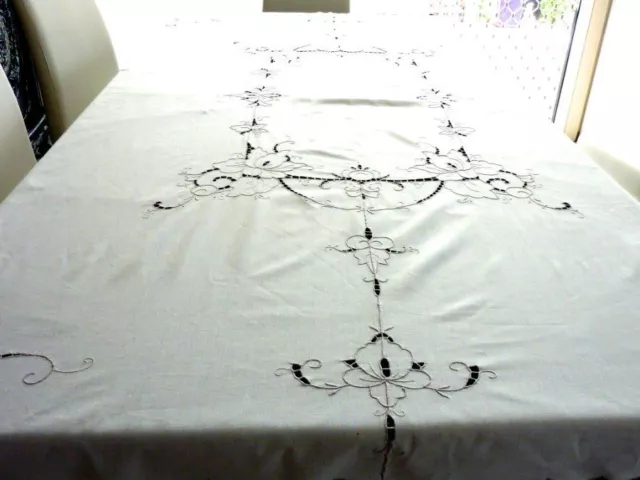 Beautiful Hand Embroidered 100%  White   Cotton  Large  Madeira Style Tablecloth