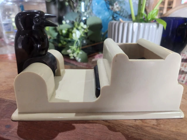 bakelite kookaburra cigarette dispenser BAKELITE KOOKABURRA CIGARETTE Dispenser 1930's - Working $180.00