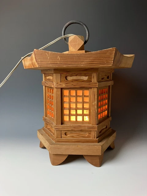Handcrafted Japanese lantern for garden | wooden Hexagon style | H.14.2"/36cm