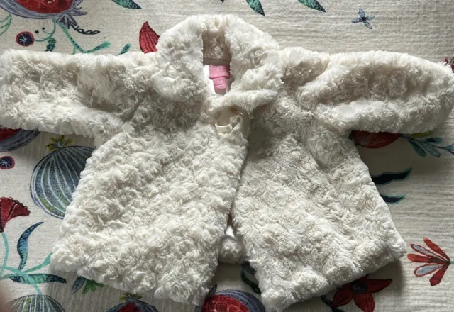 Children's Place Girls Ivory Soft Faux Fur Jacket Size 0-3 Months