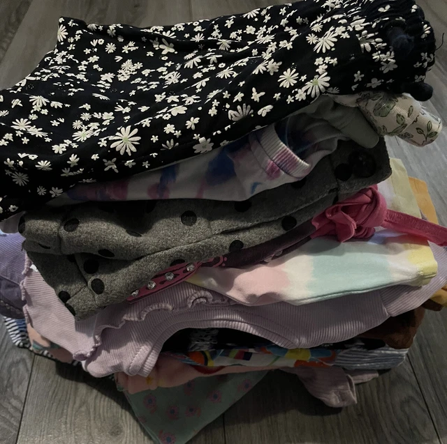 girls clothes bundle age 6-7 years.                          (c19) 2