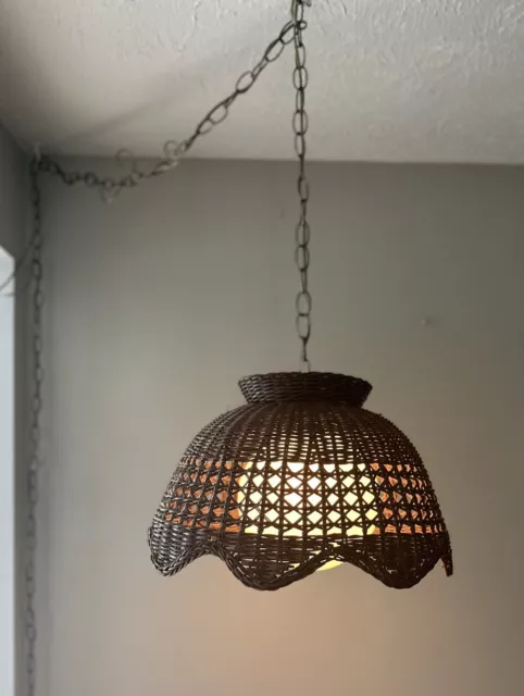 Brown Vintage 1960s/70s Mid Century MCM SCALLOP Hanging RATTAN WICKER Swag Lamp