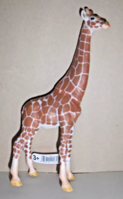 neu: Schleich, Giraffe, mit Fähnchen