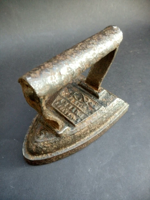 ANTIQUE VINTAGE SAD Iron Flat Iron Old Cast Iron By Silvesters Patent 
