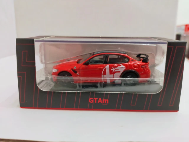 Alfa Romeo GTA 1300 Junior rouge (Maxichamps) 1/43e