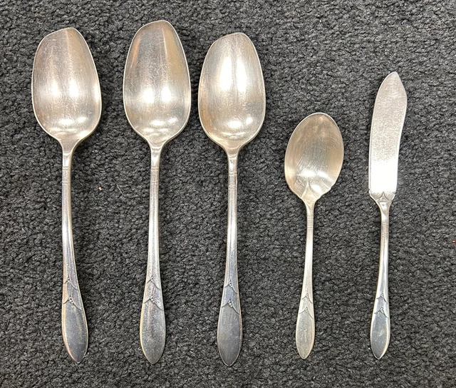 5 Pieces Oneida Community Lady Hamilton  Silver Plate Flat Ware