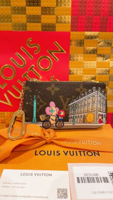 LOUIS VUITTON❤️VIVIENNE HOLIDAY 2022 LIMITED EDITION KEY POUCH WALLET  M81639 NIB
