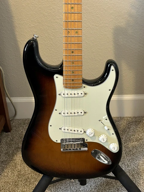 2005 Fender American Deluxe Stratocaster V Neck w Fishman Fluence Strat Pickups 2005 Fender American Deluxe Stratocaster V Neck w Fishman Fluence Strat Pickups