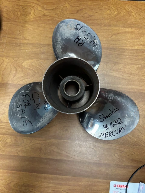 Mercury Boat Propeller Vengeance RH 14.5 x 15P 48-16312 15P- Used, No Hub Mercury Boat Propeller Vengeance RH 14.5 x 15P 48-16312 15P- Used, No Hub