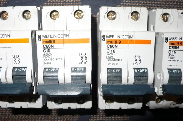 Disjoncteur Différentiel Bipolaire Hager ADC716F 16A 30mA - Neuf, Origine France