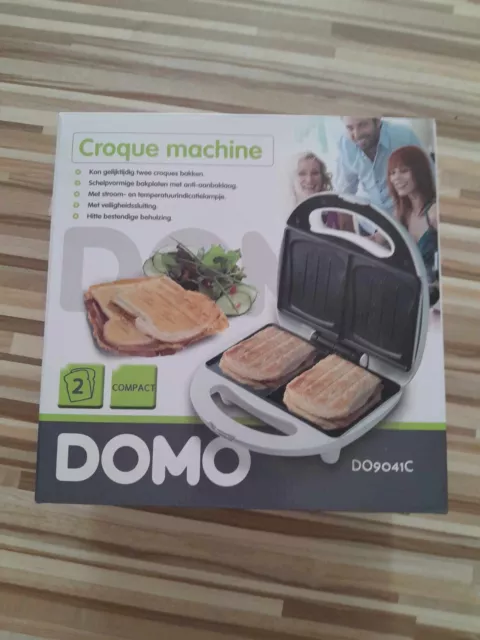 Sandwich Maker Toaster NEW  DOMO DO9041C