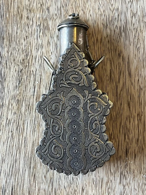 Metallic. Click FLACON À KHÔL Berbère Métal Argenté Ancien EUR 49,00 - PicClick FR
