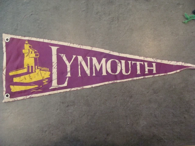 VINTAGE - Fanion - LYNMOUTH - UK - En nylon - 2 photos