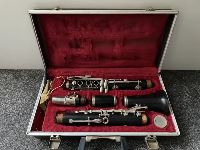 Boosey and Hawkes Edgeware clarinet Used Ebony Wooden