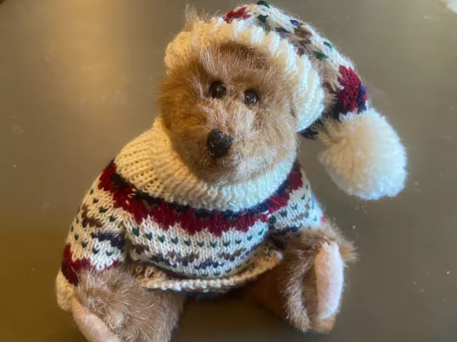 Retired Boyds Bear Edmund with Tag Christmas Sweater & Hat Archive Collection