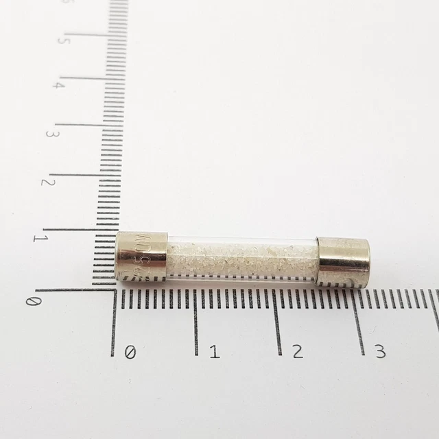 2 FUSIBLES ESKA 3,15A 250V. 32X6.3mm. RC132BU73F290922