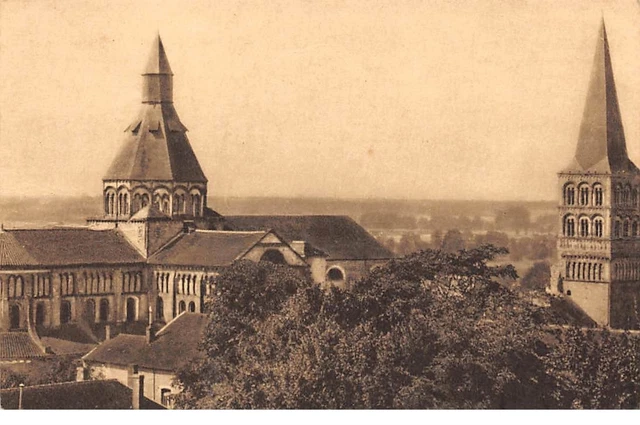 58 .n° 108596 . la charite sur loire . l abside de l eglise .