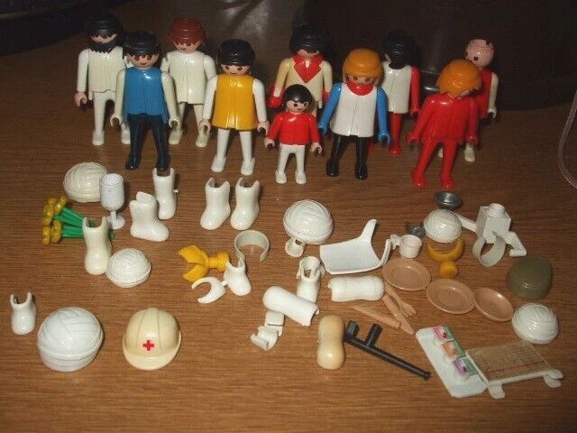 Vintage 1974 PLAYMOBIL ~ People ~ accessories ~ as seen in photos    (C)
