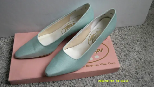 TouchUps dyeables satin pumps women's size 6.5M, preowned