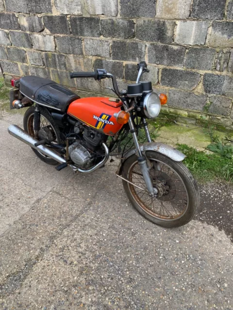 Honda cb125  1976 project spares or repair barn find restoration