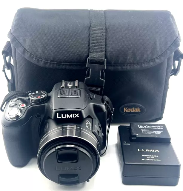 Panasonic Lumix FZ200 Digital Camera 12MP f2.8 25-600mm Leica 24x Zoom MINT