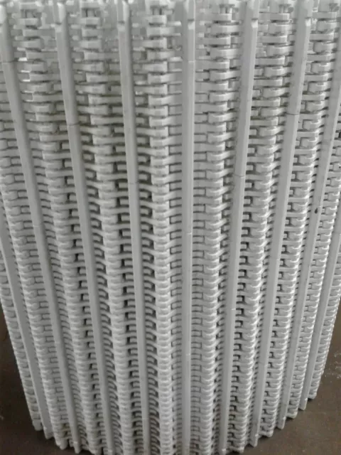 USED FLIGHTED PLASTIC CONVEYOR BELT 10ft long x 22" 2