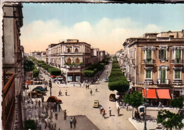 Cartolina  Brindisi  Viaggiata  1955 Corso Roma E Corso Umberto   Regalo