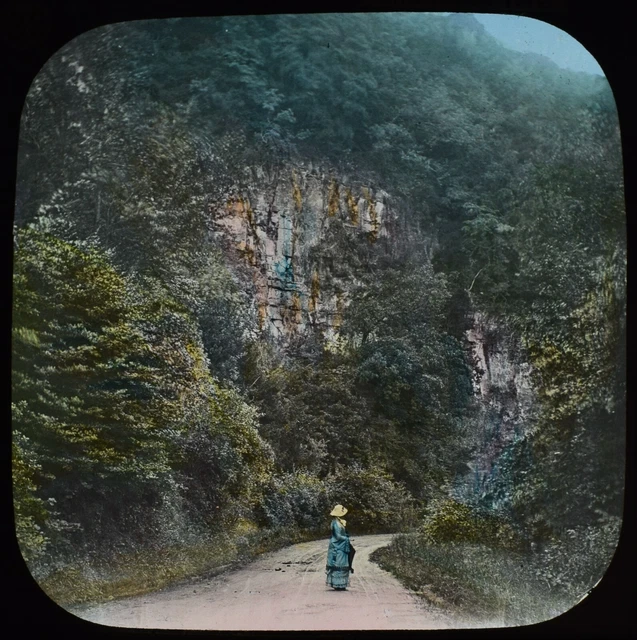 Magic Lantern Slide ROAD UNDER THE WYNDCLIFF TINTERN C1888 VICTORIAN PHOTO WALES