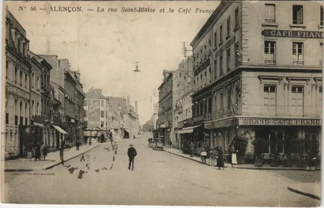 CPA ALENCON-La Rue Saint Blaise et le Café Francais (29702)