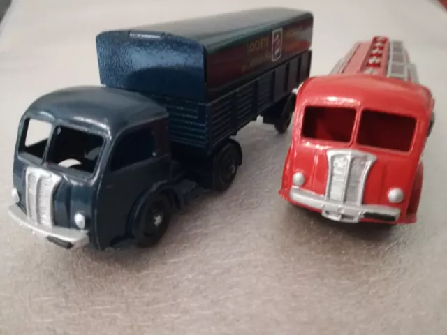 Lot   de  5   Dinky toys