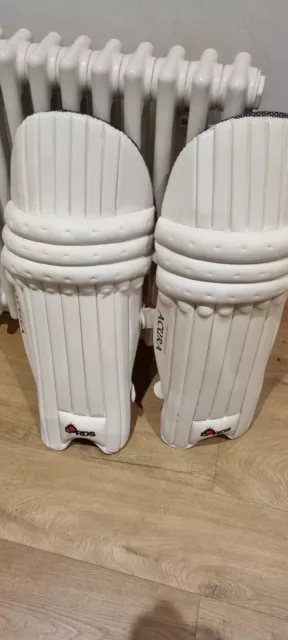long left handed mens cricket pads