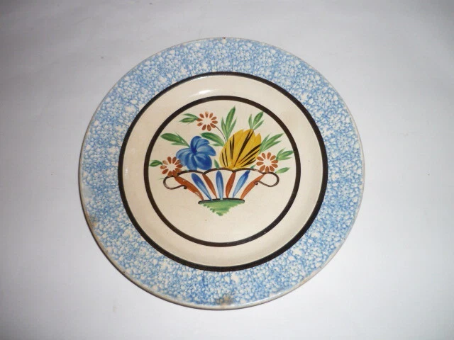 GRAND PLAT CUL noir faïence Forges-les-Eaux Rouen bouquet fleurs