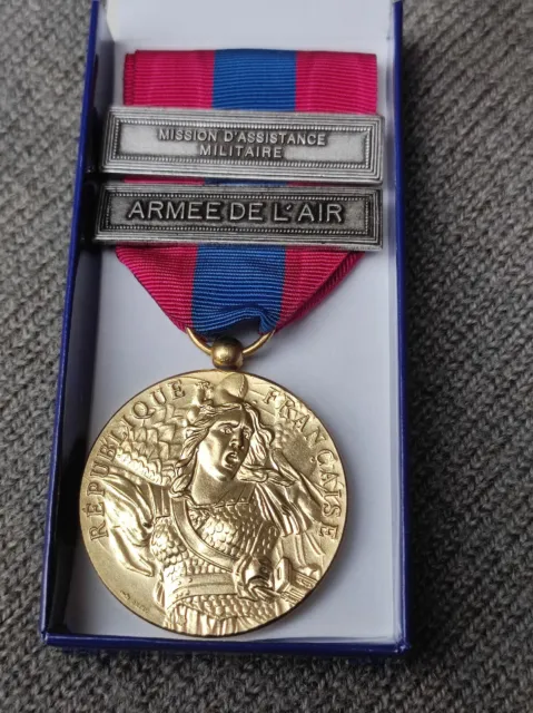 Medaille  Defense  Nationale  -  Ech  Bronze + 2  Agrafes