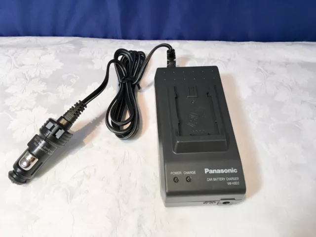 Panasonic Caricabatteria per Auto VW-KBD2E Car Battery Charger NEW