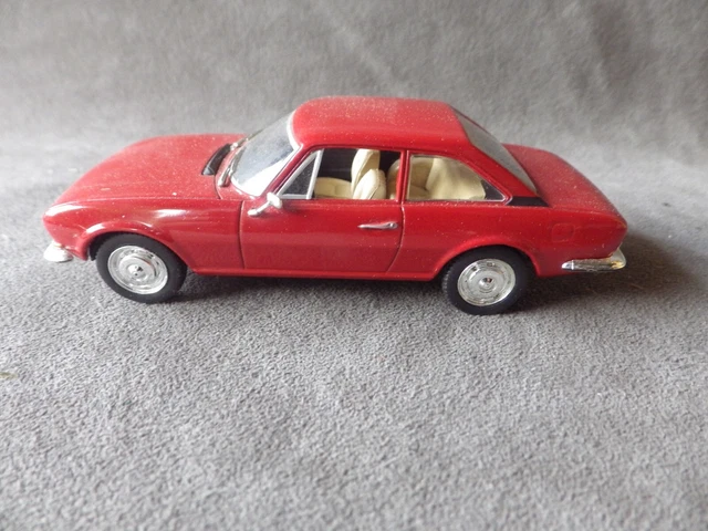 Voiture de collection Peugeot 504 Cabriolet 1969 Norev 1/18 - Collection