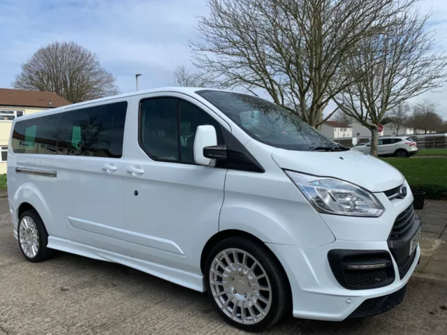 Ford Tourneo Custom 9 Seater Minibus