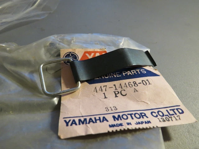 NOS YAMAHA XS650 1975 TX650 1974 OEM Genuine Element Fitting Spring 447 ...