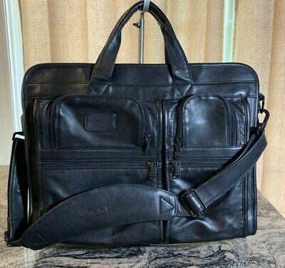 Tumi 9670D3 Alpha Black Leather Expandable Messenger shoulder Laptop Bag USED