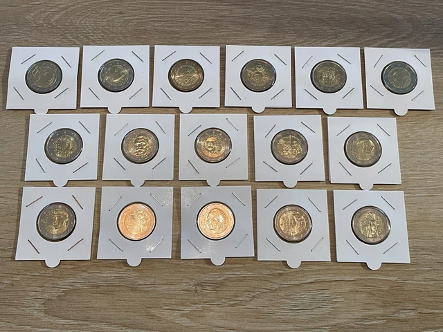 Lot Slovaquie 2009 A 2022 - 16 Pieces - 2 Euro Commemoratives Neuves
