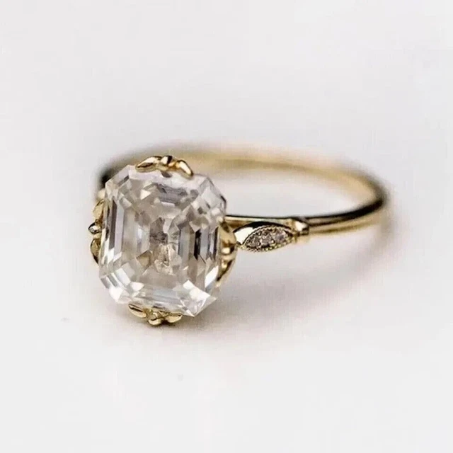 Bague De Fiançailles Vintage Simulée Diamant 3 Carats Taille émeraude - Or Blanc Plaqué - Taille Personnalisable