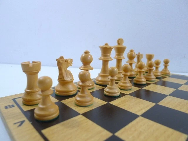 3174 DV chavet jeu d'échecs pondéré king 75 mm etat neuf