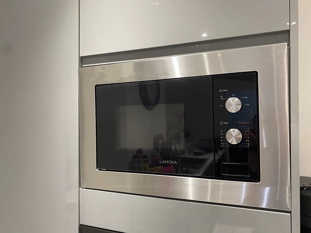 Lamona store combination microwave