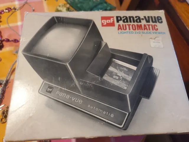 Pana-Vue Automatic Retro 2x2 Slide Viewer 35mm Sildes Lights Up Untested Box