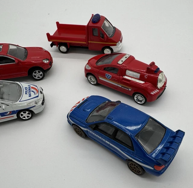 Lot 8 Voitures Miniature Peugeot au 1/43eme - Modélisme
