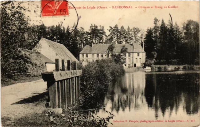 CPA AK Env. de LAIGLE - Randonnal. - Chateau et Etang (356520)