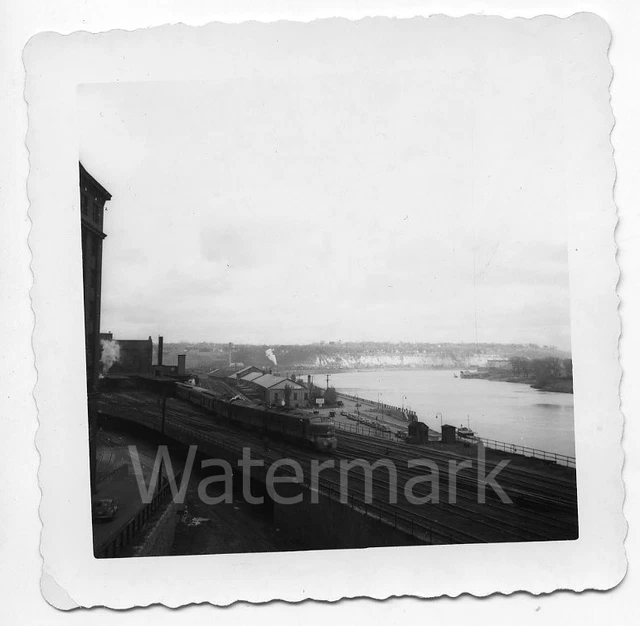 1940s - 1950s  snapshot Photo St Paul MN railroad train #1