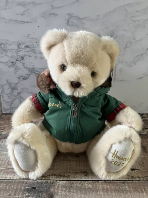 Harrods Nicholas Teddy Bear 2020 Christmas - Plush With Green Harrods Coat