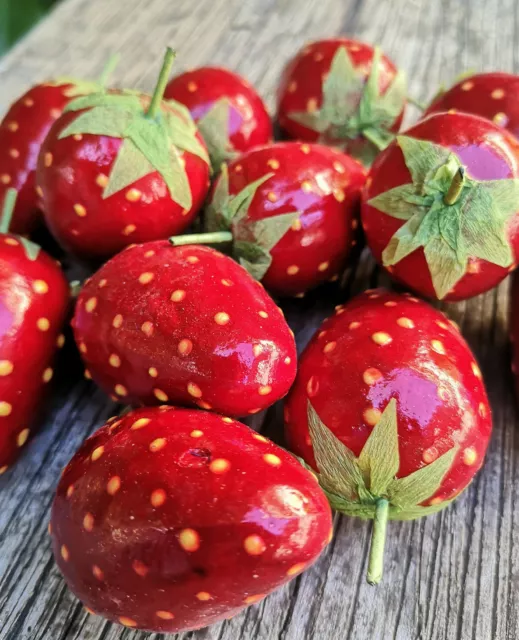 12 x künstliche Erdbeeren Deko Obst Strawberry 5 cm Pappmache Erdbeere Dekoobst