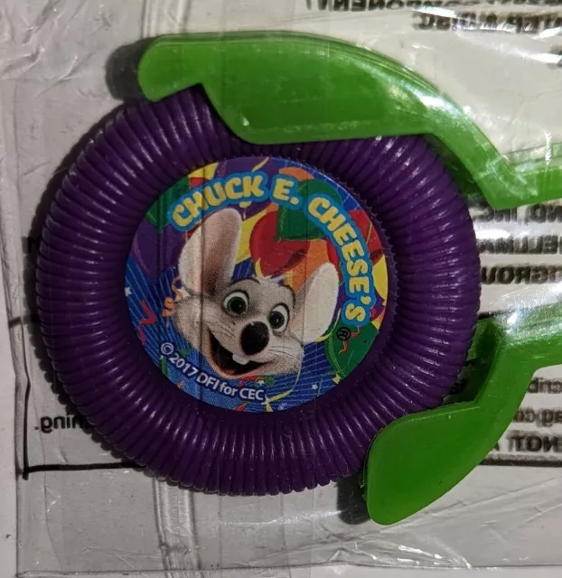 Chuck E Cheese Disc Shooter Launcher Toy Prize RARE HTF Mouse New Mini Frisbee 2