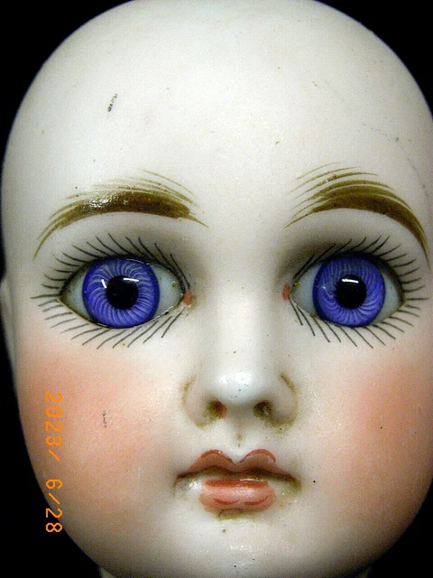ation Poupée ancienne tête porcelaine cheveux naturels 60cm ation Poupée ancienne tête porcelaine cheveux naturels 60cm